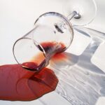 Tips infalibles para quitar manchas de vino tinto
